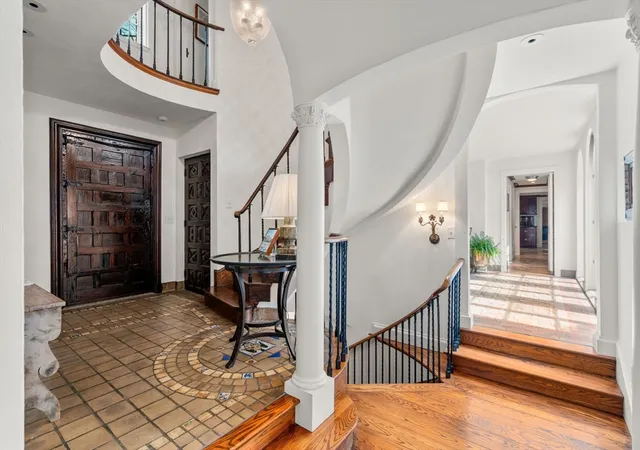 Photo 3 of Sale Pending at 342 Warren St, Brookline, MA 02445 | MLS# 73516629 | Listing updated on 2026-09-16