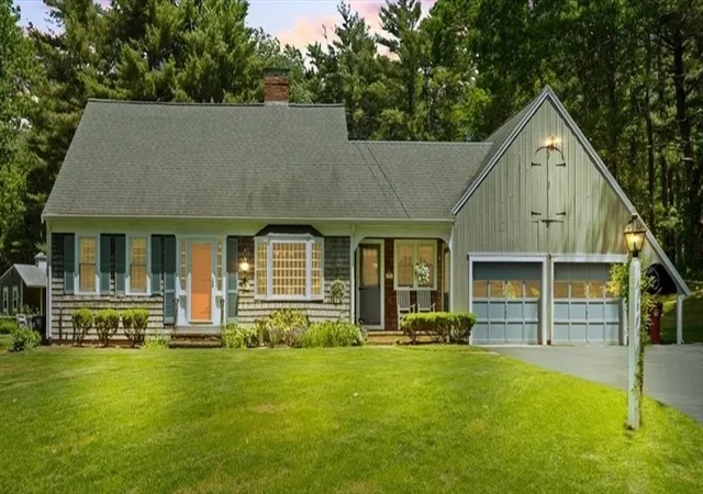 1st image of 71 E Main St, Middleboro, MA 02346 | MLS# 73533391