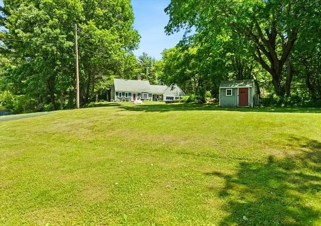 3rd image of 71 E Main St, Middleboro, MA 02346 | MLS# 73533391
