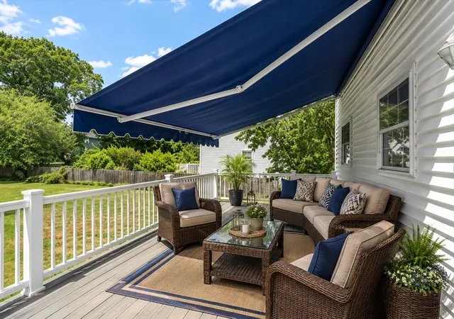 3rd image of 487 Wentworth Ave, Lowell, MA 01852 | MLS# 73549792