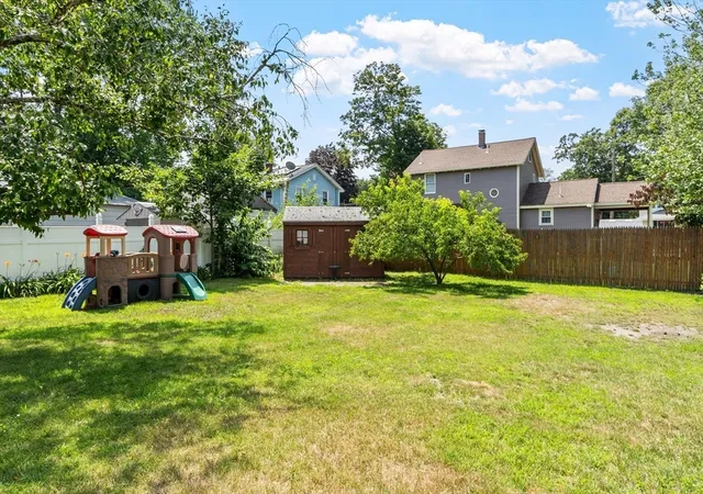 5th image of 487 Wentworth Ave, Lowell, MA 01852 | MLS# 73549792