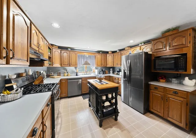 3rd image of 11 Leonard St, Carver, MA 02330 | MLS# 73549436