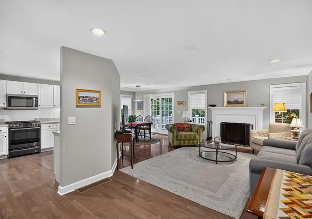 2nd image of 8 Elizabteh Circle #8, Mashpee, MA 02649 | MLS# 73560002