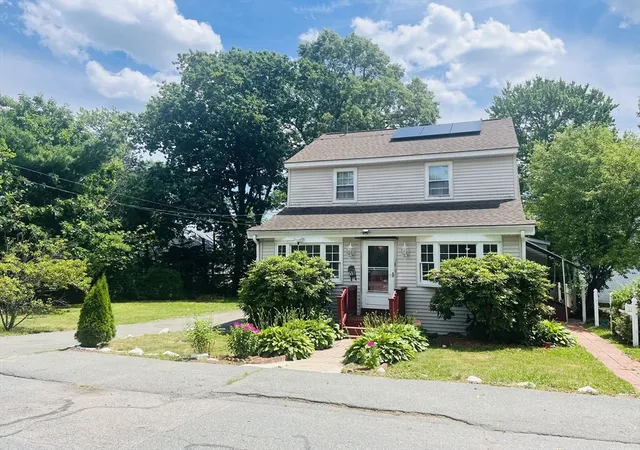 Homes for sale in Randolph, MA | 18 Emeline St, Randolph, MA 02368 | MLS# 73542029