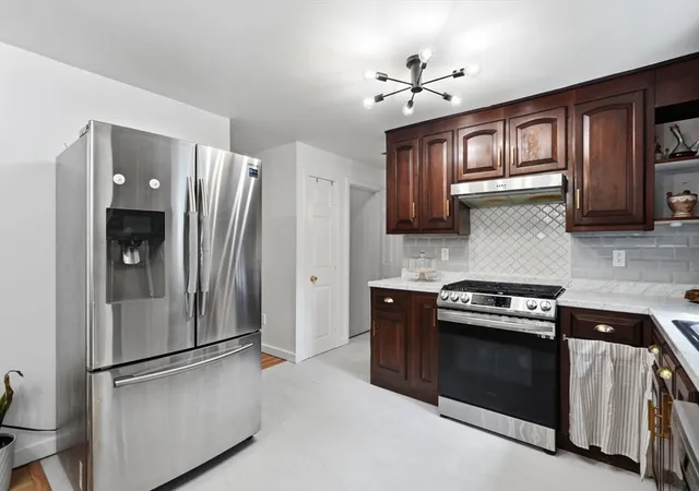 image of 5 Glen St, Framingham, MA 01702 | MLS# 73566560