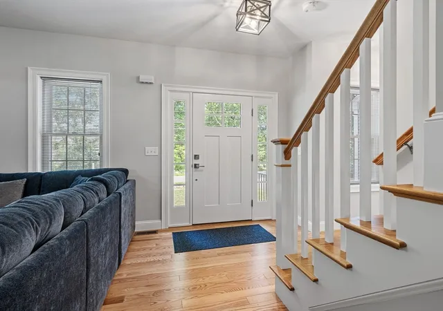 Homes for sale in Uxbridge, MA | 85 East St, Uxbridge, MA 01569 | MLS# 73492144