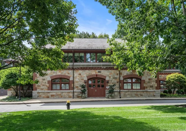 1st image of 2430 Beacon St #105, Chestnut Hill, MA 02467 | MLS# 73559705