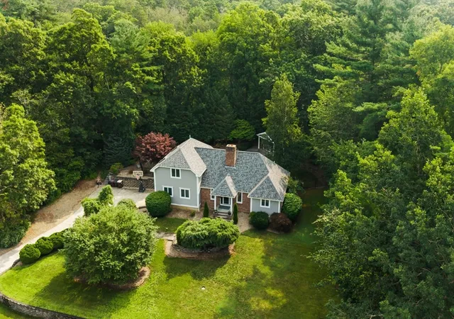 3rd image of 23 Ashley Ln, Acushnet, MA 02743 | MLS# 73553299
