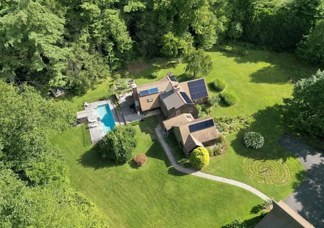 Photo 2 of Sale Pending at 6 Brittany Lane, Easthampton, MA 01027 | MLS# 73568701 | Listing updated on 2026-09-19