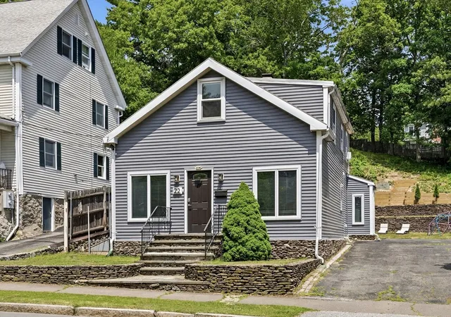 Homes for sale in Wellesley, MA | 22 Cedar St, Wellesley, MA 02482 | MLS# 73545904