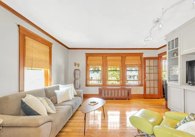 4th image of 54 Summit St, Hyde Park, MA 02136 | MLS# 73560032