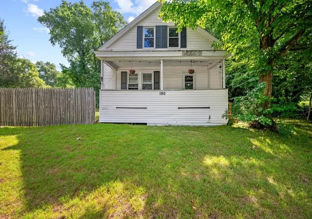 Homes for sale in Oxford, MA | 190 Main Street, Oxford, MA 01540 | MLS# 73549084