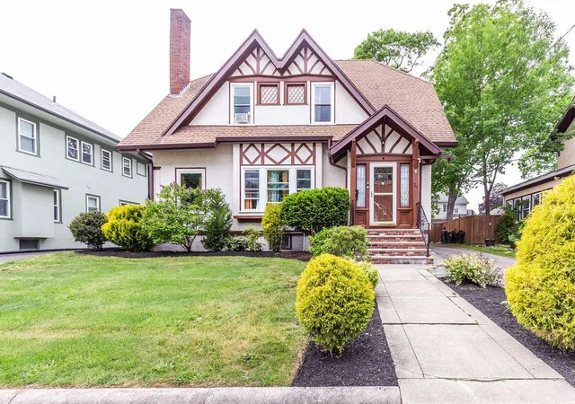1st image of 26 W Elm Ter, Brockton, MA 02301 | MLS# 73533328