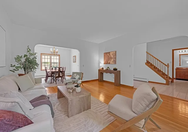 2nd image of 320 Marshall St, Paxton, MA 01612 | MLS# 73555124