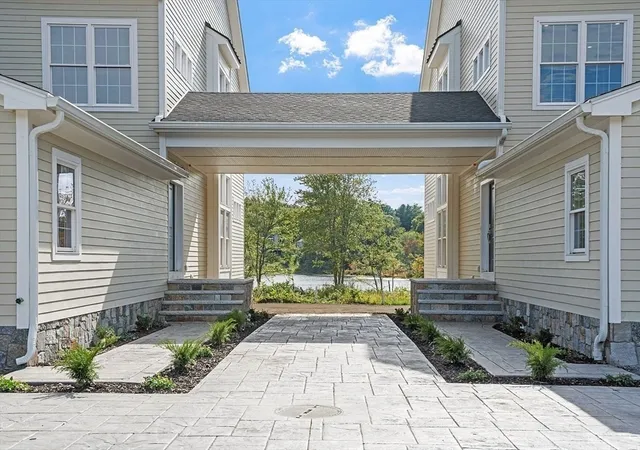 3rd image of 206 W Main St #4, Georgetown, MA 01833 | MLS# 73548259