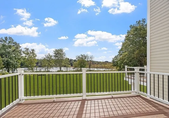 4th image of 206 W Main St #4, Georgetown, MA 01833 | MLS# 73548259