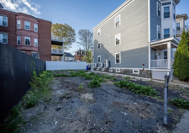 4th image of 6 Brookside Ave, Jamaica Plain, MA 02130 | MLS# 73516904
