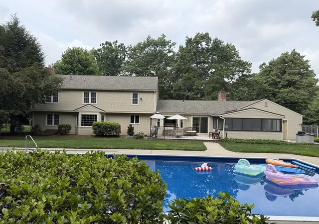 2nd image of 29 W Colonial Rd, Wilbraham, MA 01095 | MLS# 73556117