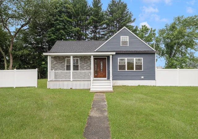 1st image of 5 Colfall St, Seekonk, MA 02771 | MLS# 73553525