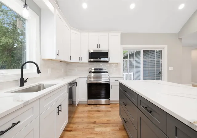 2nd image of 5 Colfall St, Seekonk, MA 02771 | MLS# 73553525