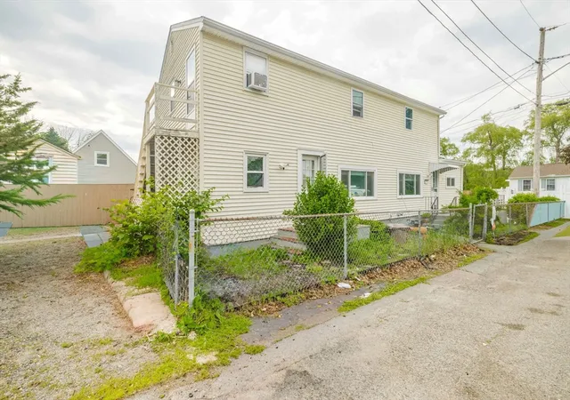 1st image of 2078 Palmer St, Dighton, MA 02715 | MLS# 73537631