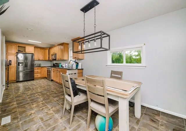 26th image of 2078 Palmer St, Dighton, MA 02715 | MLS# 73537631