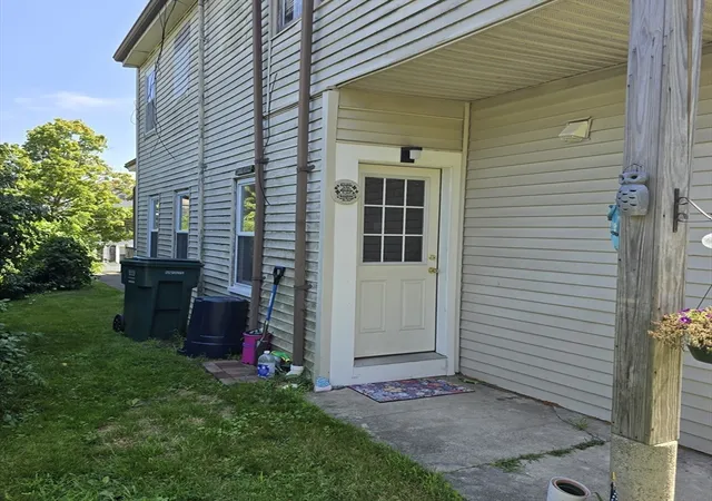Listing Photo 5 - Condo for sale in building located at 43 Mayflower St, Plymouth, MA 02360