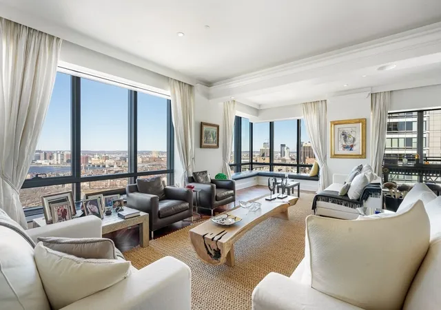 Homes for sale in Boston, MA | 2 Avery Street #30EF, Boston, MA 02111 | MLS# 73129653