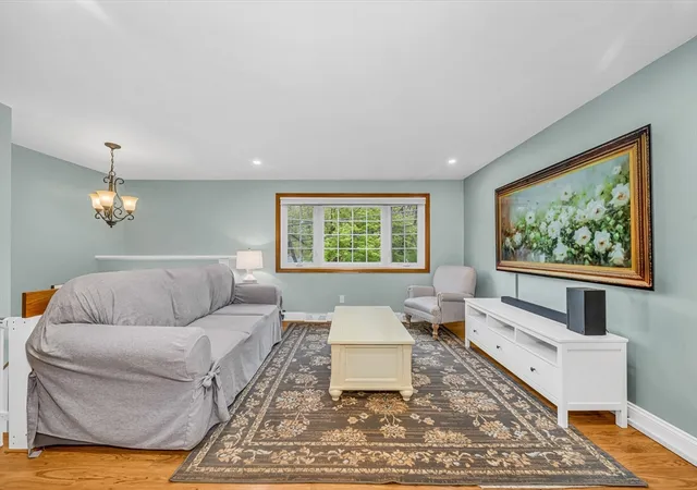 2nd image of 20 Greenlawn Ave, Dracut, MA 01826 | MLS# 73527577