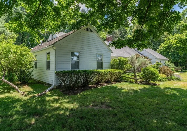 4th image of 1196 Florence Rd, Florence, MA 01062 | MLS# 73541627