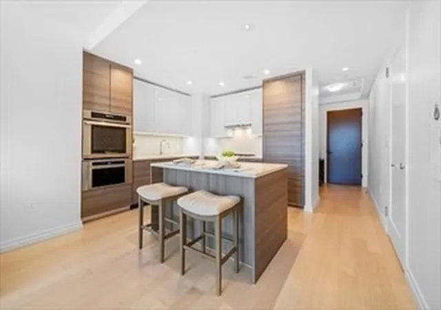 1st image of 1 Franklin #2406, Boston, MA 02110 | MLS# 73492757