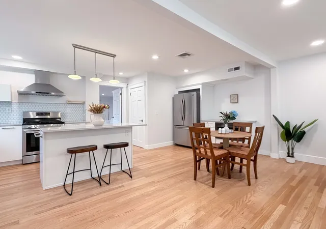 4th image of 130 Viles Street, Weston, MA 02493 | MLS# 73542128