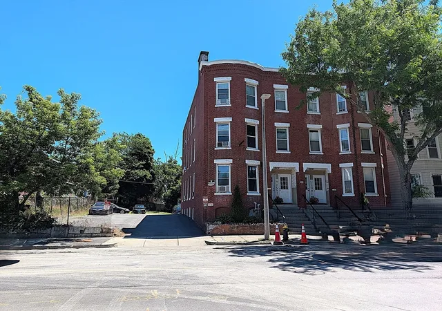 Listing Photo 5 - Condo for sale in building located at 140-142 Blue Hl Ave, Boston, MA 02125