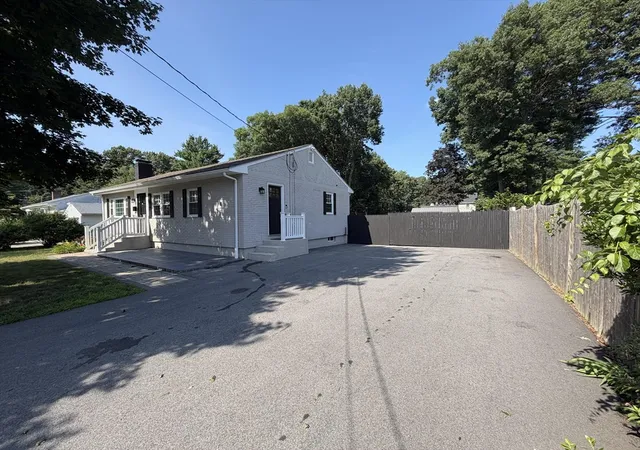 image of 8 Fairbrook Rd, Framingham, MA 01701 | MLS# 73550608