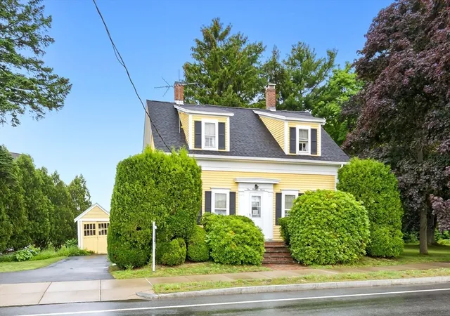 1st image of 109 111 Liberty St, Danvers, MA 01923 | MLS# 73543149