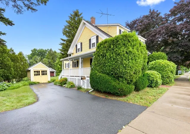 2nd image of 109 111 Liberty St, Danvers, MA 01923 | MLS# 73543149