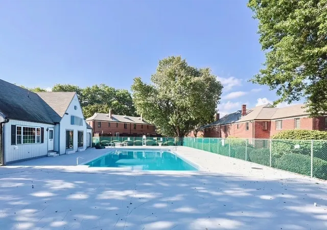 2nd image of 914 Belmont St, Watertown, MA 02472