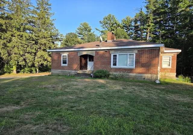 1st image of 195 E Main St, Norton, MA 02766 | MLS# 73415781