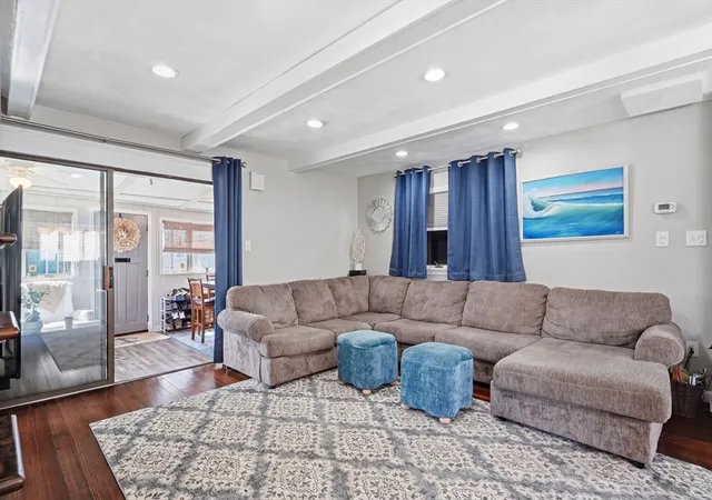 Photo 4 of Single family home for sale at 27 Billows St, Winthrop, MA 02152 | MLS# 73526371 | Listing updated on 2026-08-31
