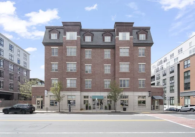 Photo 1 of Sale Pending at 116 128 Rantoul St #210, Beverly, MA 01915 | MLS# 73566466 | Listing updated on 2026-09-10