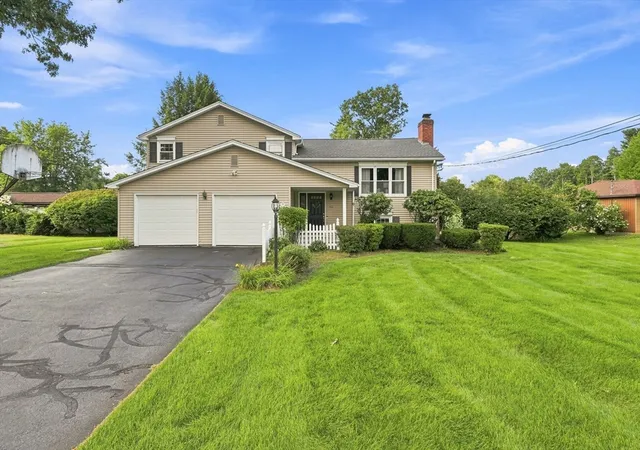 1st image of 367 Steiger Dr, Westfield, MA 01085 | MLS# 73565101