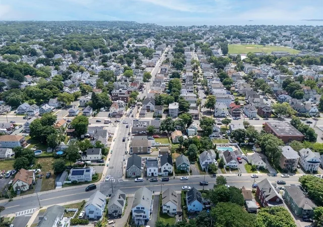 35th image of 129 Maple Street, Lynn, MA 01904 | MLS# 73549920