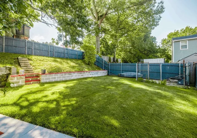 2nd image of 40 Azalea Dr, East Taunton, MA 02718
