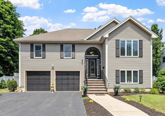 3rd image of 33 Highland Avenue, Saugus, MA 01906 | MLS# 73553664