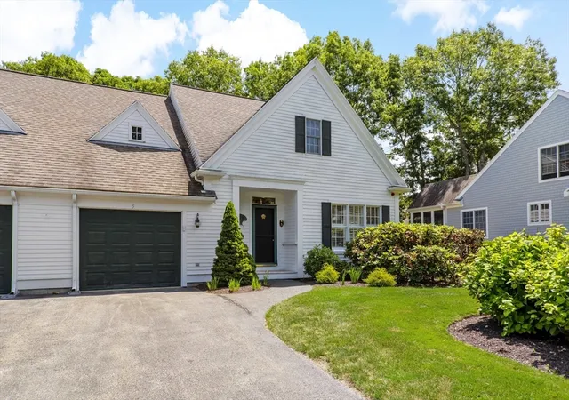 Homes for sale in Mashpee, MA | 5 Mayfair Ct #5, Mashpee, MA 02649 | MLS# 73543009