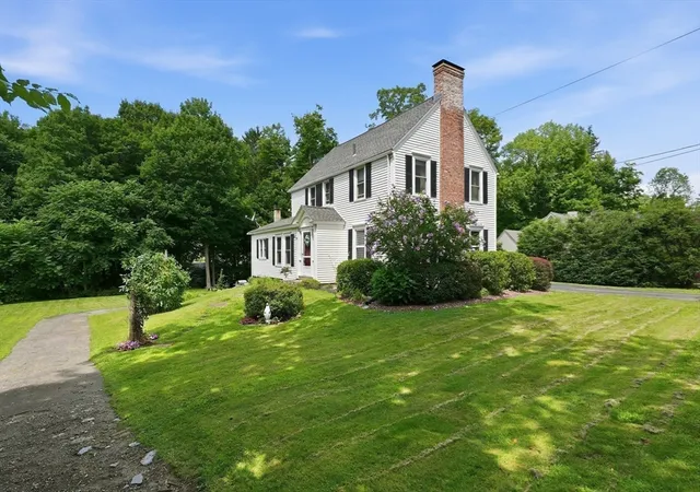 1st image of 211 Main St, Wilbraham, MA 01095 | MLS# 73557339