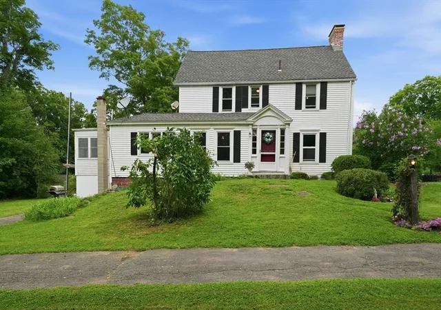 Photo 3 of Single family home for sale at 211 Main St, Wilbraham, MA 01095 | MLS# 73557339 | Listing updated on 2026-08-28