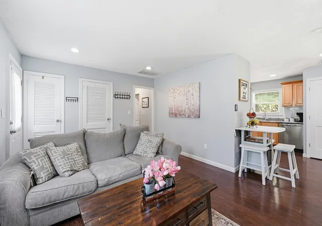 Photo 4 of Sale Pending at 39 Riley Rd, Northborough, MA 01532 | MLS# 73565330 | Listing updated on 2026-09-19