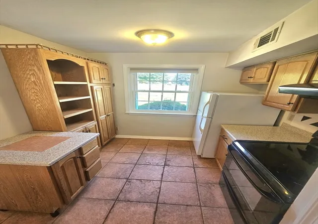 5th image of 2003 Windsor Dr #2003, Framingham, MA 01701 | MLS# 73554812