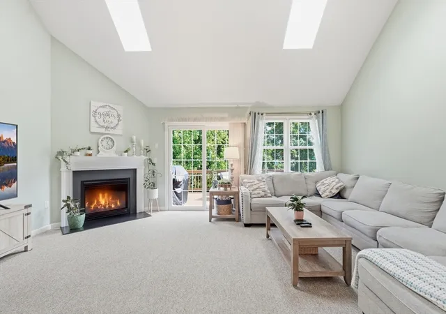 Photo 4 of Sale Pending at 129 Ariel Cir #129, Sutton, MA 01590 | MLS# 73556249 | Listing updated on 2026-08-04